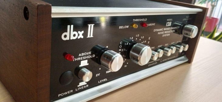 DBX 128 Compressor/Dynamic Range Enhancer (Near Mi - Imagen por defecto