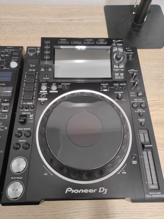 Set Pioneer DJ 2x CDJ-Nexus 2 + 1x DJM 900 Nexus 2 - Imagen4
