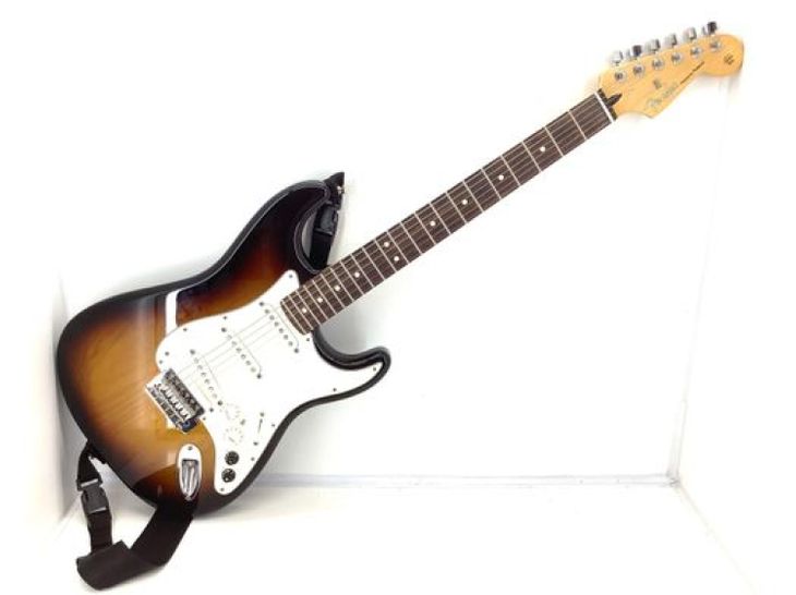 Fender Stratocaster G-5 - Imagen principal del anuncio
