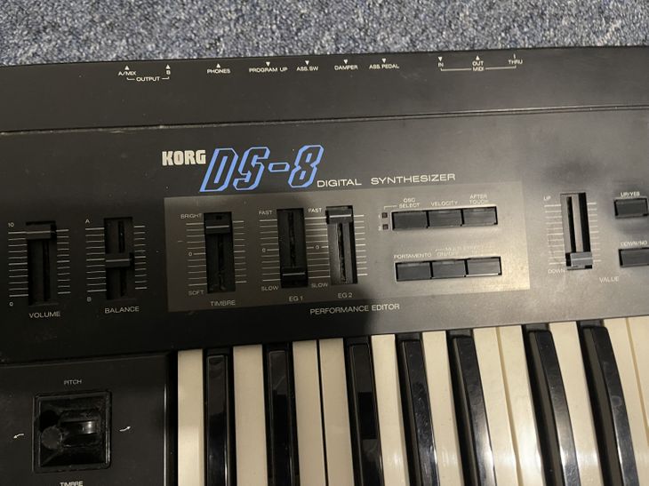 Korg DS-8 Vintage Digital Synthesizer - Bild2