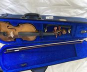 1/2 student violin, Stentor brand
 - Image