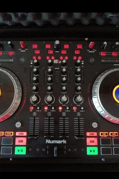 Numark ns6II - Image2