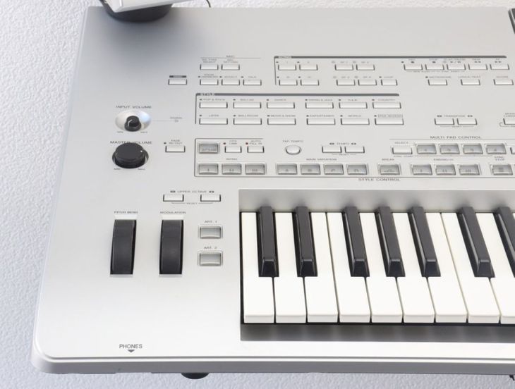 Yamaha Tyros 3 Workstation - Image3