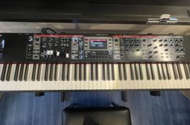 Teclado Roland Stage V88 - Bild