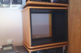 Mueble de aparatos de grabación - Image