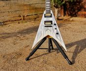 Jackson King V KV2T USA. Ghost flames
 - Image