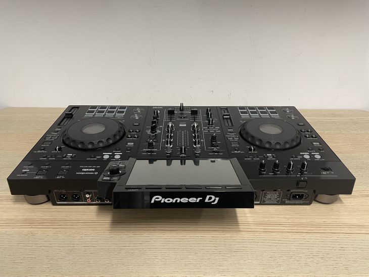 Pioneer DJ XDJ-RX3 con flightcase Magma - Imagen5