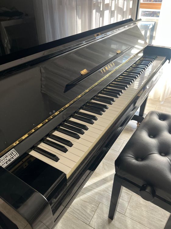 VENDO PIANOFORTE VERTICALE YAMAHA NERO LUCIDO U3 - Image3