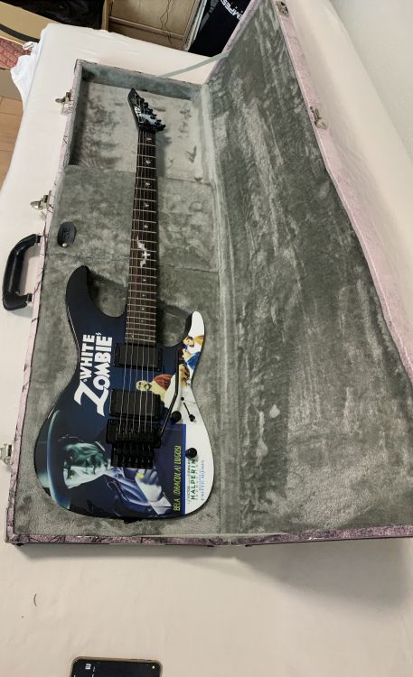 ESP LTD KH WZ Kirk Hammet White Zombie Signature - Image6