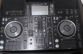 XDJ RX2
 - Bild