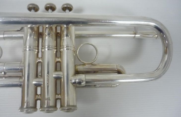 Trompeta Sib Bach Stradivarius LT190 1B Commercial - Imagen6