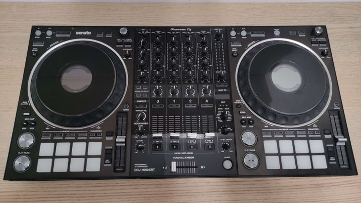 Pioneer DJ DDJ-1000 SRT con maleta Pioneer DJ - Imagen por defecto