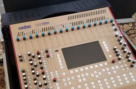 CADAC CDC Four Digital Mixing Console - Bild