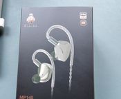 HIDIZS MP 145 IN EAR HEADPHONES
 - Image