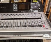 Yamaha tf-5 32 channel digital mixer
 - Image