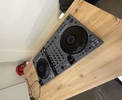 Pioneer DJ FLX6
 - Bild