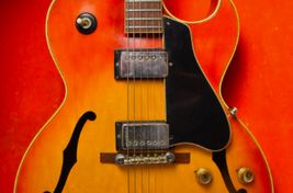 Gibson 1969 ES-175D Cherry Sunburst w/OHSC - Imagen