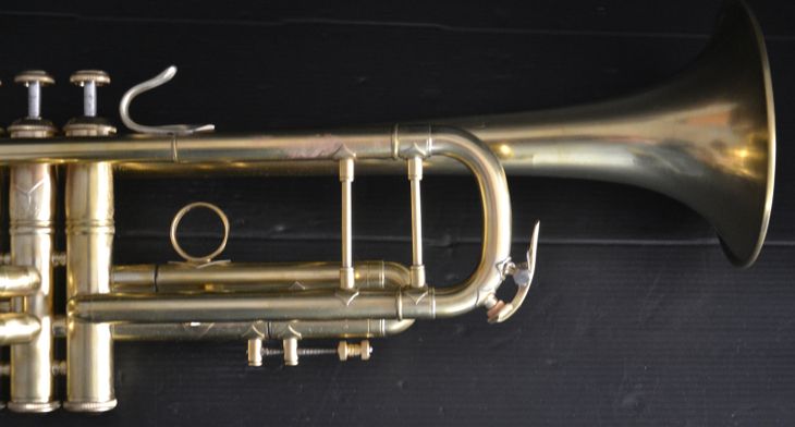 Trompeta Bach Stradivarius 37 estrella RawBrass - Imagen4