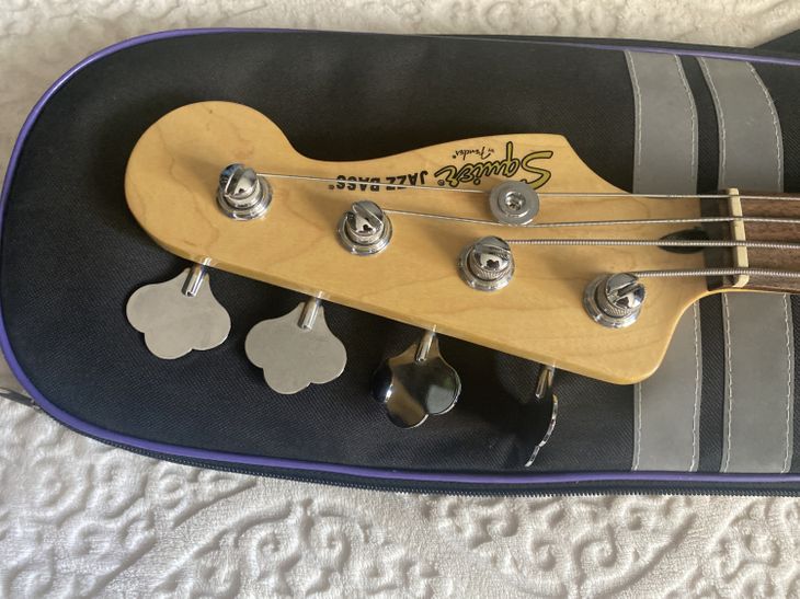 Squier Jazz Bass Fender - Imagen3