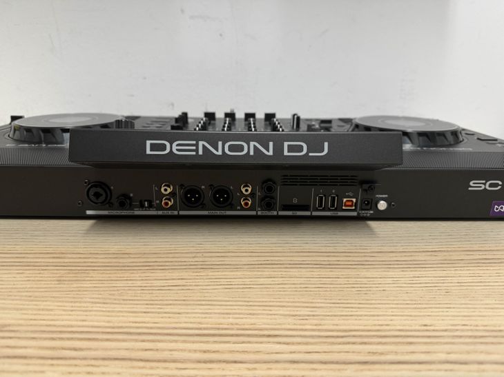 Denon DJ SC Live 4 con maleta de transporte - Imagen5