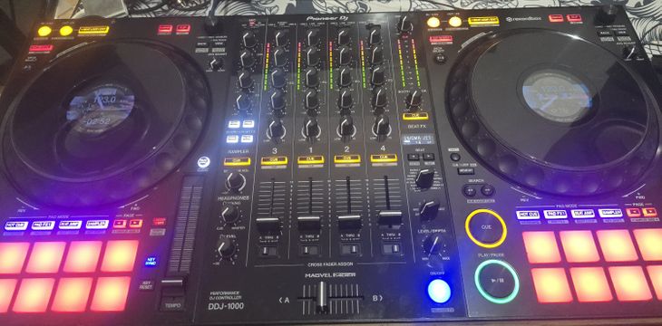 Pioneer DDJ-1000 - Imagen por defecto