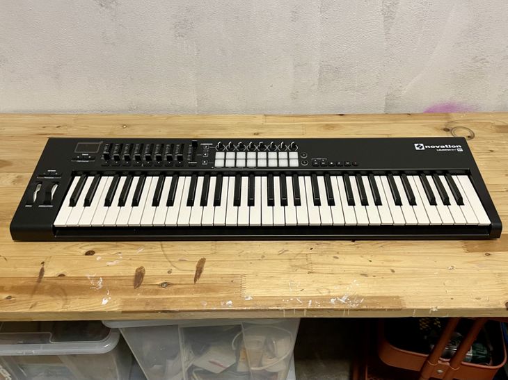 Clavier contrôleur MIDI Novation Launchkey 61 mk3