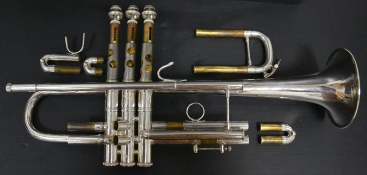 Trompeta Bach Stradivarius pabellón 43 - Imagen4