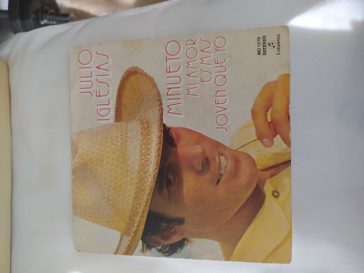 Vinilo Julio Iglesias - Imagen por defecto