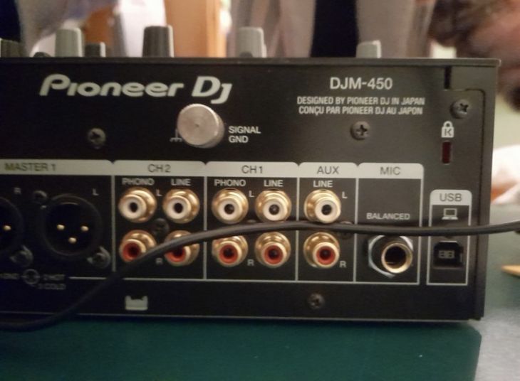 Mesa de mezclas Pioneer DJM450 - Bild2