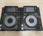 2x Pioneer CDJ-2000 Nexus
 - Bild