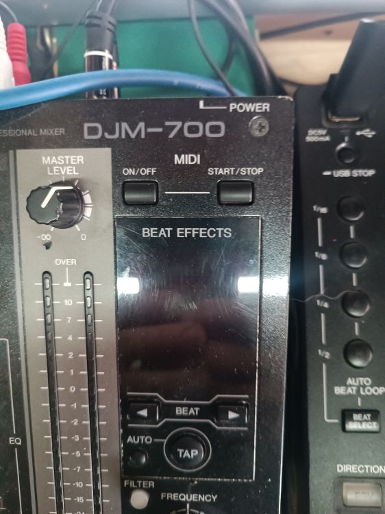 Vendo 2cdjs Pioneer 850 y tabla pionerr DJM 600 - Imagen por defecto