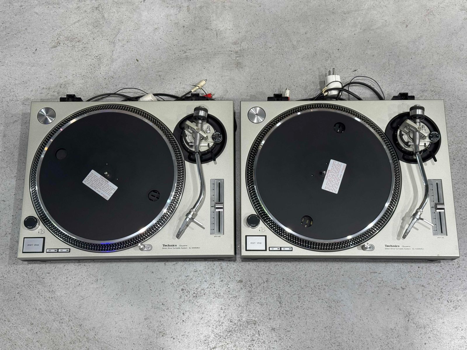 2x technics sl 1200 mk2