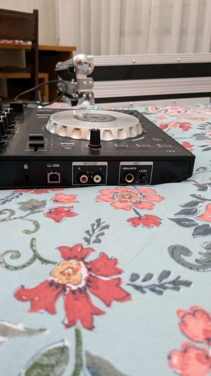Controladora Pionner DDJ SB3 - Imagen5