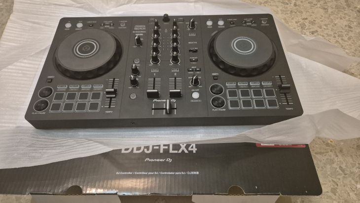 Pioneer dj DDJ FLX4 - Imagen por defecto