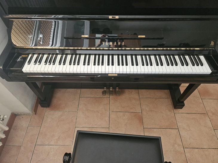 Yamaha U3 mai usato comprensivo di sgabello - Imagen5