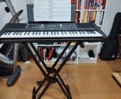 Pedaliera Yamaha PSR E 373 61 tasti, supporto e custodia.
 - Immagine