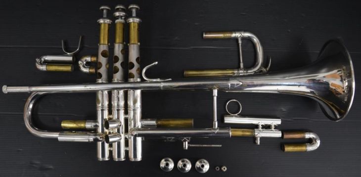 Trompeta Bach Stradivarius 72 estrella plateada - Imagen3