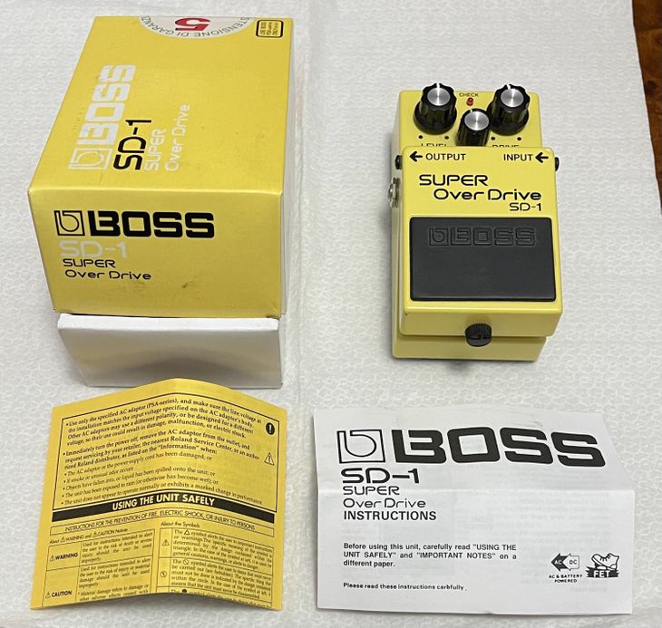 Boss SD-1 Super OverDrive Effetto a pedale chitarr - Imagen por defecto