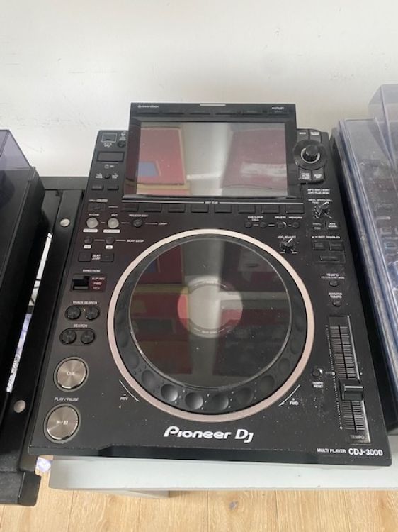 CDJ3000 & Pioneer DJM NXS2 mixer - Immagine2