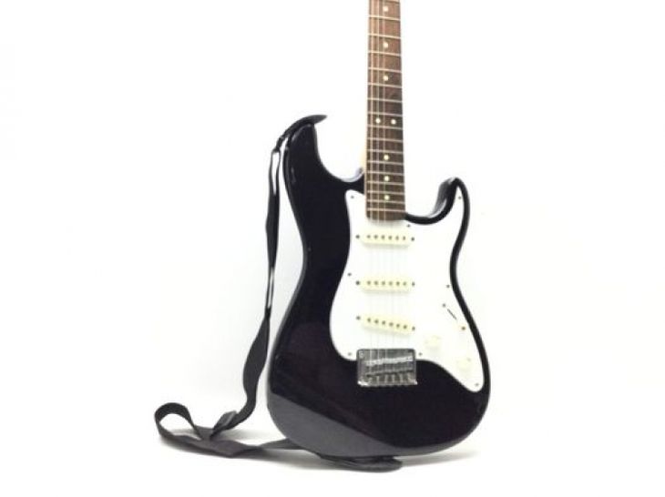Squier Stratocaster - Immagine dell'annuncio principale