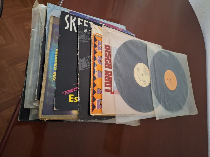 LOTE DE 24 VINILOS - Immagine3