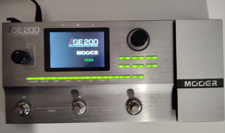 MOOER GE200 - Imagen por defecto