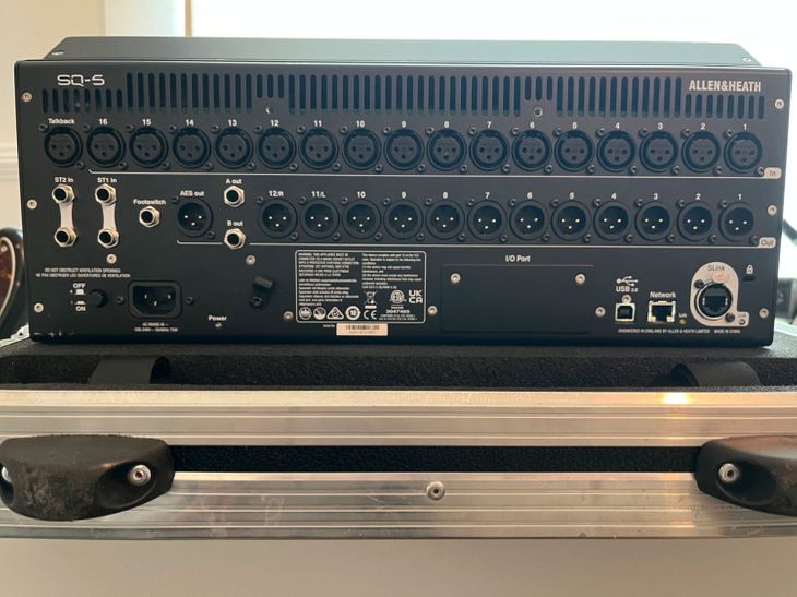 Allen & Heath SQ5 avec étui de transport et de tra - Image2