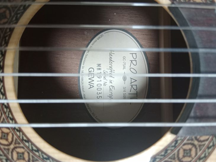 Guitarra 3/4 zurdos maciza - Image6