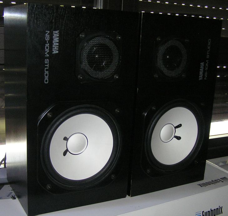 Pareja de Altavoces Yamaha - Imagen2