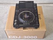 Pioneer DJ CDJ-3000 - Bild
