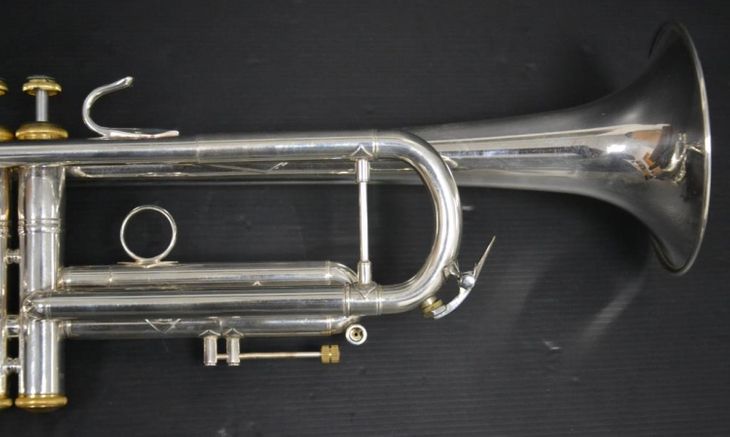 Trompeta Bach Stradivarius 43 – 25LR Corporation - Imagen5