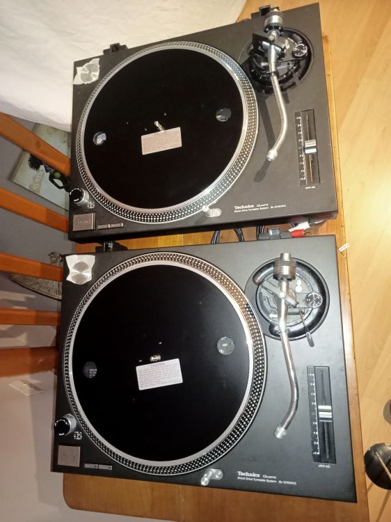 Vend Paire de Technics 1210 SL MK2 - Imagen por defecto