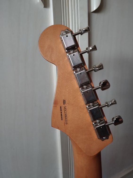 Fender vintera strat mod 60s - Imagen3