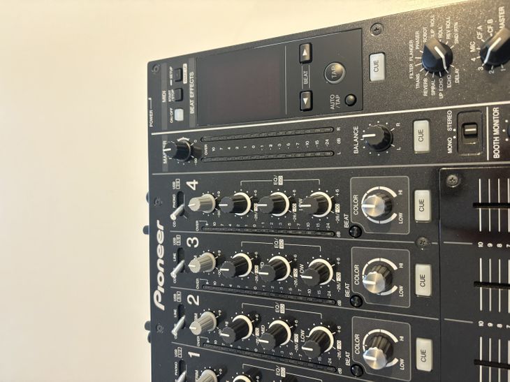 Pioneer DJM 850-K + DeckSaver - Image3